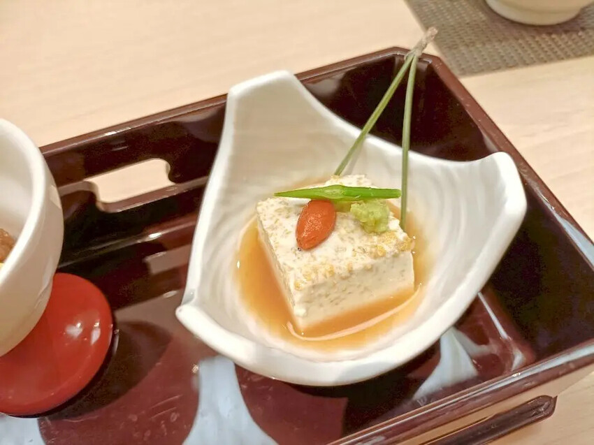 日本2024東京北海道|函館村上海膽-札幌店 うにむらかみ札幌店。來品嚐高級海膽套餐~道道有海膽喔!