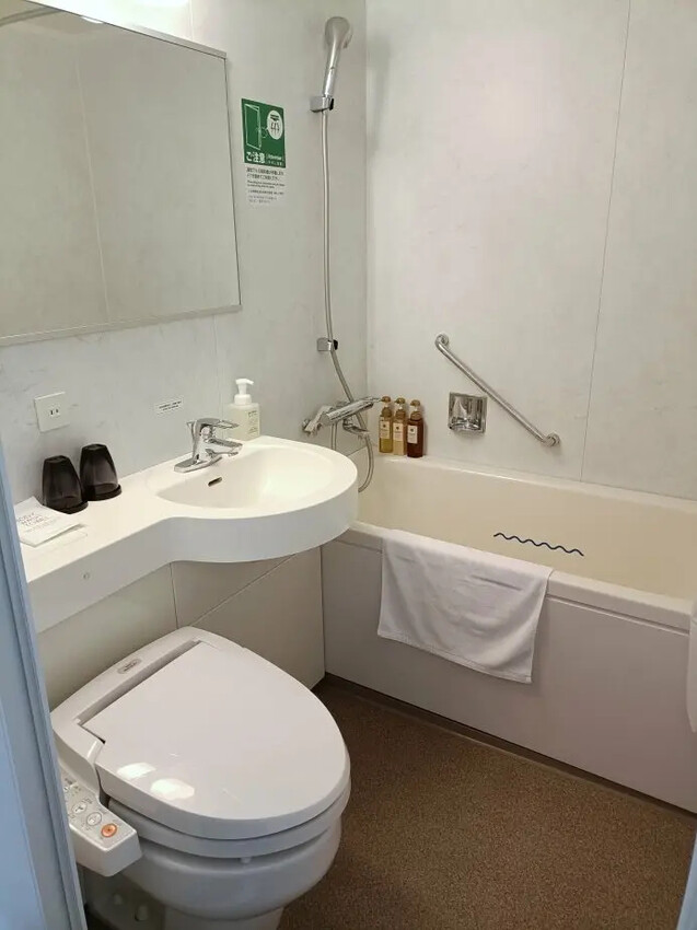 日本2024東京北海道|Vessel Inn札幌中島公園酒店 (Vessel Inn Sapporo Nakajimakoen)房間很普通、交通大便利!