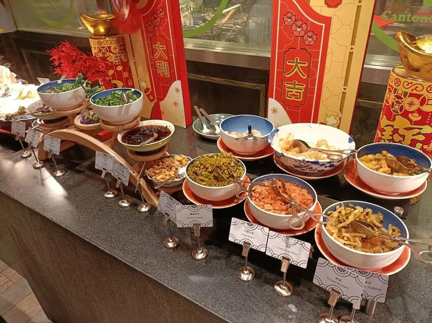 澳門2024澳門|上葡京自助山~超過百道菜色的自助餐,沒有吃完一輪就已經飽到頂天囉!