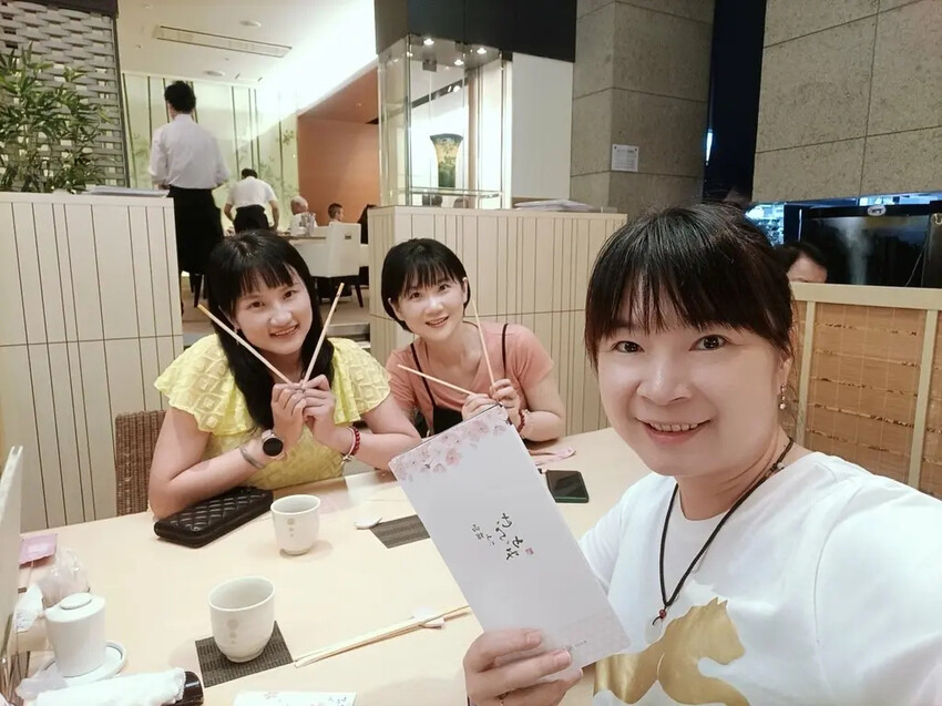 日本2024東京北海道|函館村上海膽-札幌店 うにむらかみ札幌店。來品嚐高級海膽套餐~道道有海膽喔!