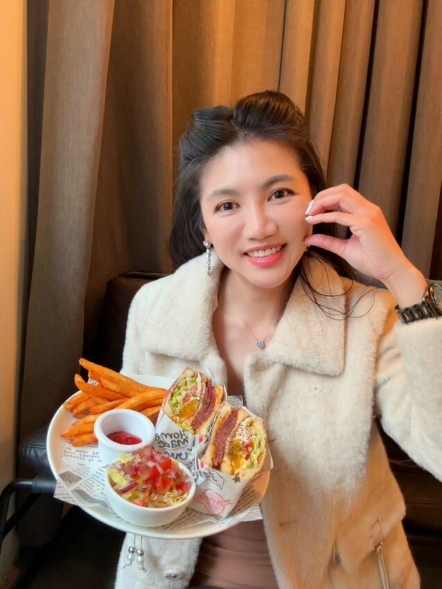 台北市萬華區【西門町美食推薦】Ö! in DINER 飽滿廚房，傳統與潮流的融合，爵士音樂與美式輕食的饗宴【萬華區美食】板南線餐廳推薦，不限時插座餐廳