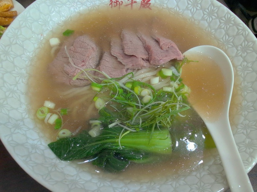 巷弄裡的新鮮溫體牛-御牛殿