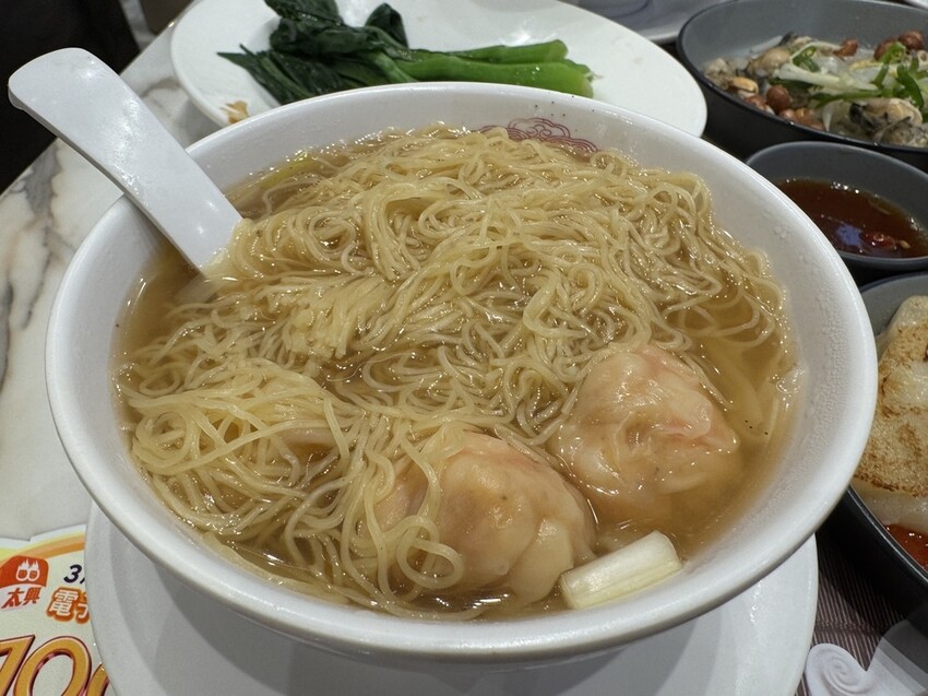 【香港灣仔美食】靠得住粥麵小館,連續15年獲米其林必比登推薦 【香港灣仔美食】靠得住粥麵小館,連續15年獲米其林必比登推薦