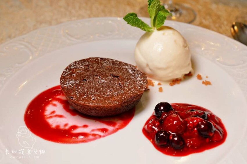 星宴｜麗星郵輪探索星號，儀式感滿滿奢華西餐廳 - 卡琳。摸魚兒趣