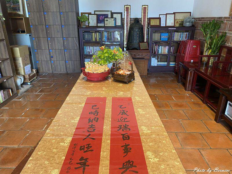 劍潭古寺~台北地區最古老的廟宇 但被修復新新的樣貌 @Bernice的隨手筆記