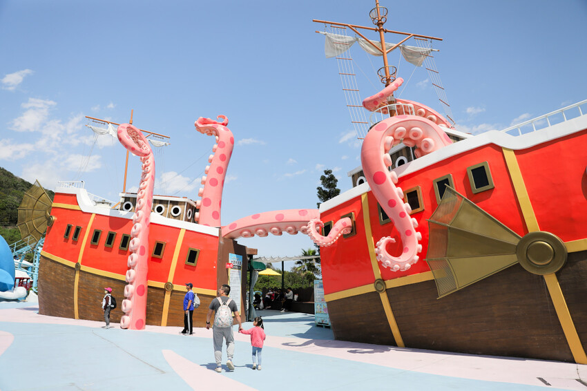 花蓮遠雄海洋公園親親海洋夜未眠 近距離與海豚海獅親近,夜探水族館,與魚共眠超好玩親子行程推薦! - 奇奇一起玩樂趣