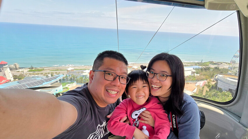 花蓮遠雄海洋公園親親海洋夜未眠 近距離與海豚海獅親近,夜探水族館,與魚共眠超好玩親子行程推薦! - 奇奇一起玩樂趣