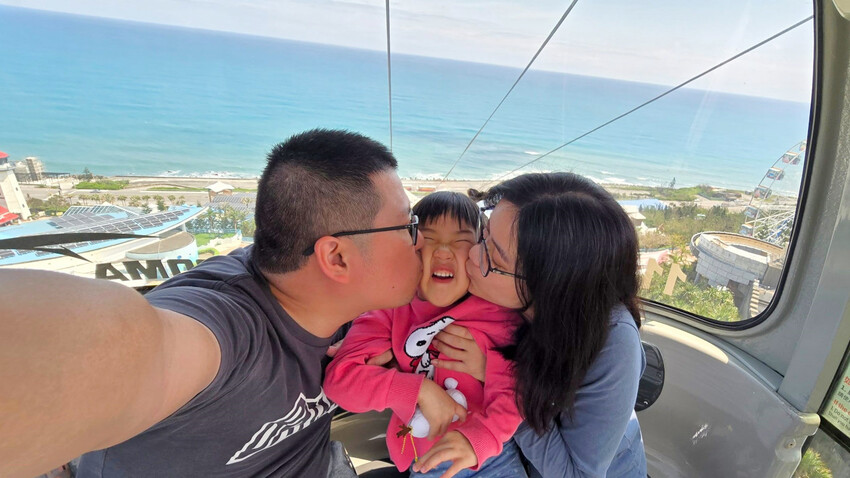 花蓮遠雄海洋公園親親海洋夜未眠 近距離與海豚海獅親近,夜探水族館,與魚共眠超好玩親子行程推薦! - 奇奇一起玩樂趣