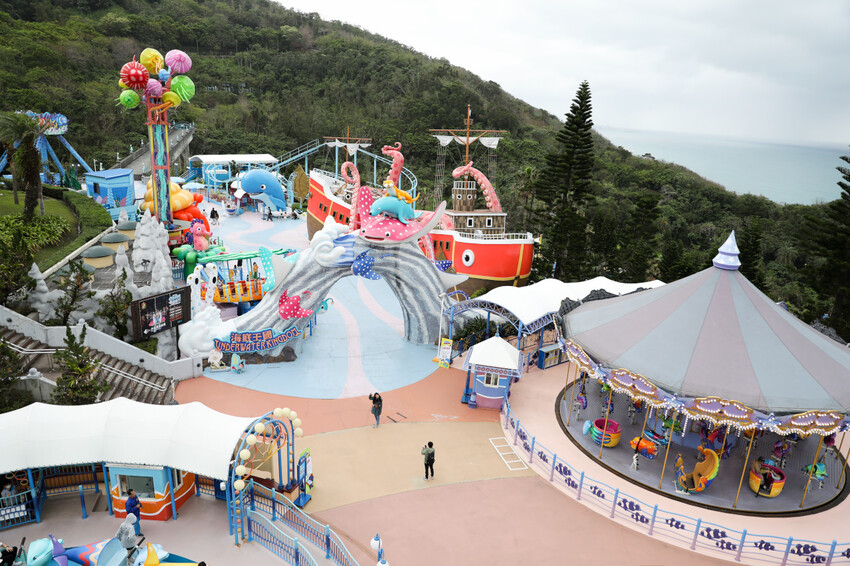 花蓮遠雄海洋公園親親海洋夜未眠 近距離與海豚海獅親近,夜探水族館,與魚共眠超好玩親子行程推薦! - 奇奇一起玩樂趣