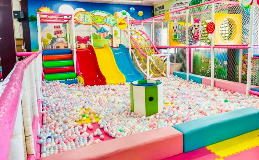 嘉義縣水上鄉白人牙膏觀光工廠｜免費！通通免費！號稱最佛心觀光工廠，不僅免門票，還送你吃冰棒，還有咖啡、汽水通通無