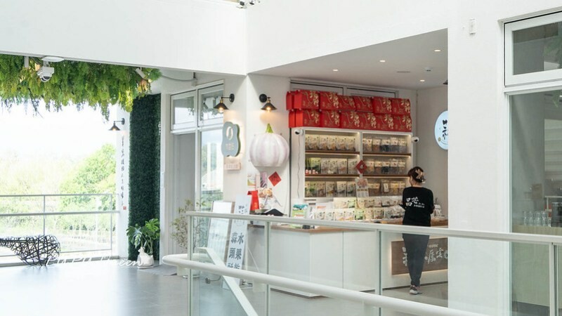 南投縣埔里鎮南投埔里最新景點｜日月町複合式商場·TSUTAYA BOOKSTORE，美食、市集、伴手禮 ｜全台最美驛站!