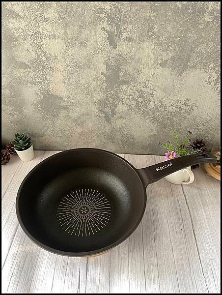 【不沾鍋/好讚鍋推薦】【韓國Kassel 鑽石超導熱不沾輕量 【不沾鍋/好讚鍋推薦】【韓國Kassel 鑽石超導熱不沾輕量
