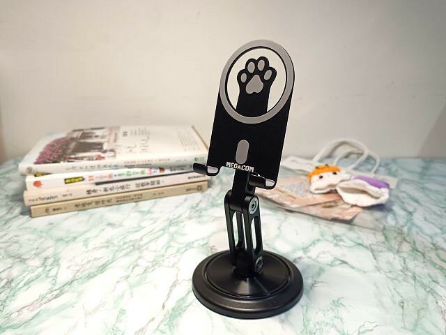 療癒貓掌手機架 | MEGACOM系列手機架．追劇必備的生活好物．兼具摺疊又可以旋轉的手機架