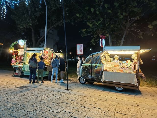 台東縣台東市鐵花新聚落 | 台東夜晚好去處．融合音樂、藝術與文創市集的園地