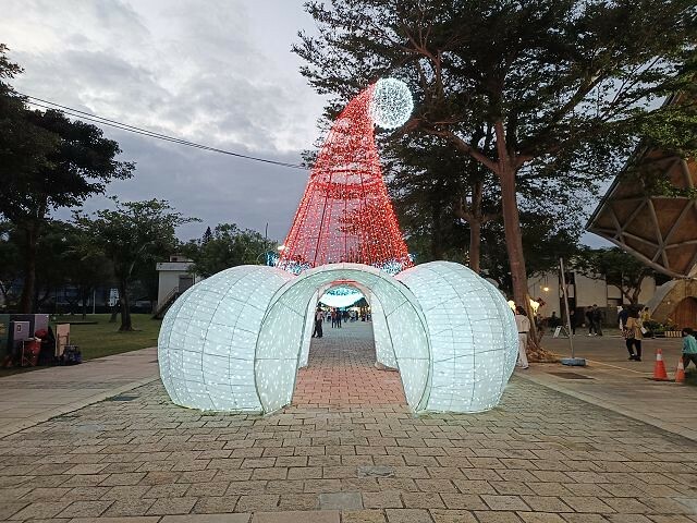 台東縣台東市鐵花新聚落 | 台東夜晚好去處．融合音樂、藝術與文創市集的園地