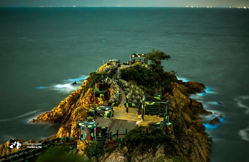 連江縣北竿鄉【馬祖景點】北竿馬鼻灣‧南竿介壽澳口賞藍眼淚│藍眼淚季節‧如何拍攝‧天候條件風向潮汐月亮│芹壁聚落‧北海坑