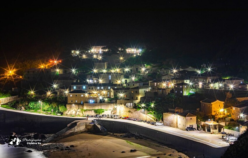 連江縣北竿鄉【馬祖景點】北竿馬鼻灣‧南竿介壽澳口賞藍眼淚│藍眼淚季節‧如何拍攝‧天候條件風向潮汐月亮│芹壁聚落‧北海坑