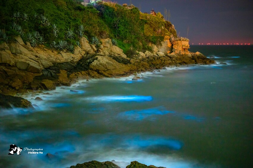 連江縣北竿鄉【馬祖景點】北竿馬鼻灣‧南竿介壽澳口賞藍眼淚│藍眼淚季節‧如何拍攝‧天候條件風向潮汐月亮│芹壁聚落‧北海坑