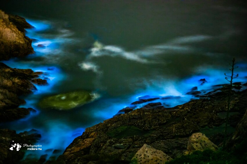 連江縣北竿鄉【馬祖景點】北竿馬鼻灣‧南竿介壽澳口賞藍眼淚│藍眼淚季節‧如何拍攝‧天候條件風向潮汐月亮│芹壁聚落‧北海坑