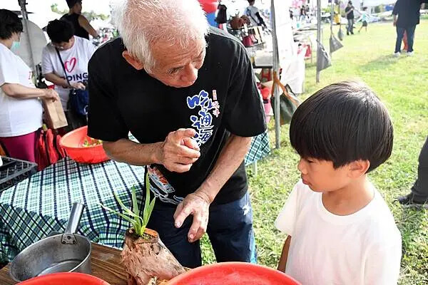 高雄市旗津區2024最好玩的海岸沙灘活動【旗津吃通海】集結美食市集、多元舞台、親子DIY活動，認識旗津的美好