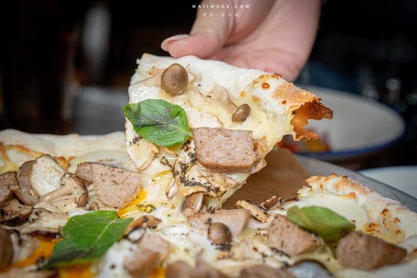 桃園市中壢區【桃園中壢】2024大江購物中心必買,Z世代購物首選!好拍、好逛、好好吃!聖誕節到大江一遊未盡!全年度免