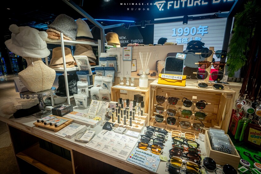 桃園市中壢區【桃園中壢】2024大江購物中心必買,Z世代購物首選!好拍、好逛、好好吃!聖誕節到大江一遊未盡!全年度免