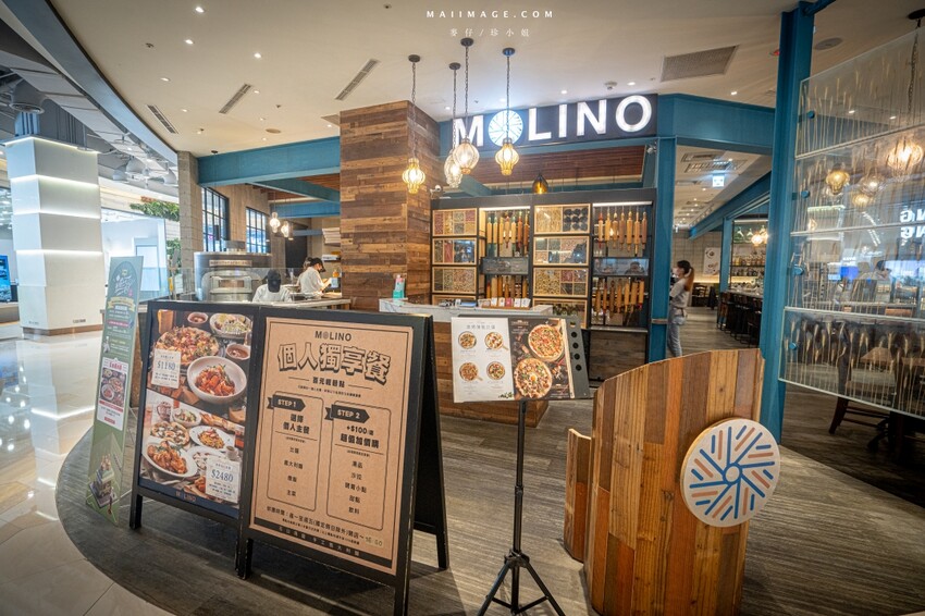 桃園市中壢區【桃園中壢】2024大江購物中心必買,Z世代購物首選!好拍、好逛、好好吃!聖誕節到大江一遊未盡!全年度免