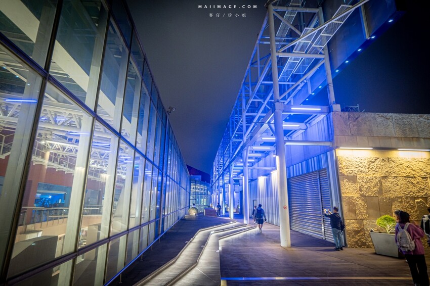 桃園市中壢區【桃園中壢】2024大江購物中心必買,Z世代購物首選!好拍、好逛、好好吃!聖誕節到大江一遊未盡!全年度免