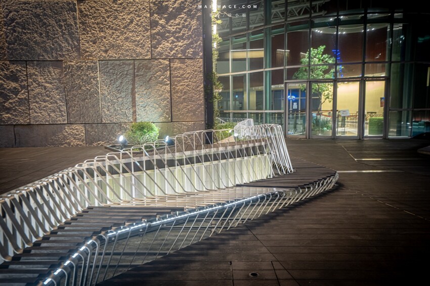 桃園市中壢區【桃園中壢】2024大江購物中心必買,Z世代購物首選!好拍、好逛、好好吃!聖誕節到大江一遊未盡!全年度免