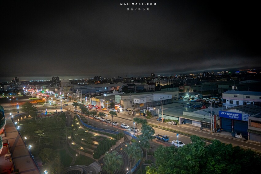 桃園市中壢區【桃園中壢】2024大江購物中心必買,Z世代購物首選!好拍、好逛、好好吃!聖誕節到大江一遊未盡!全年度免