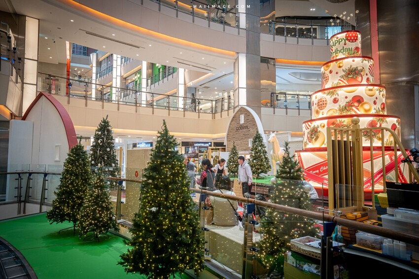 桃園市中壢區【桃園中壢】2024大江購物中心必買,Z世代購物首選!好拍、好逛、好好吃!聖誕節到大江一遊未盡!全年度免