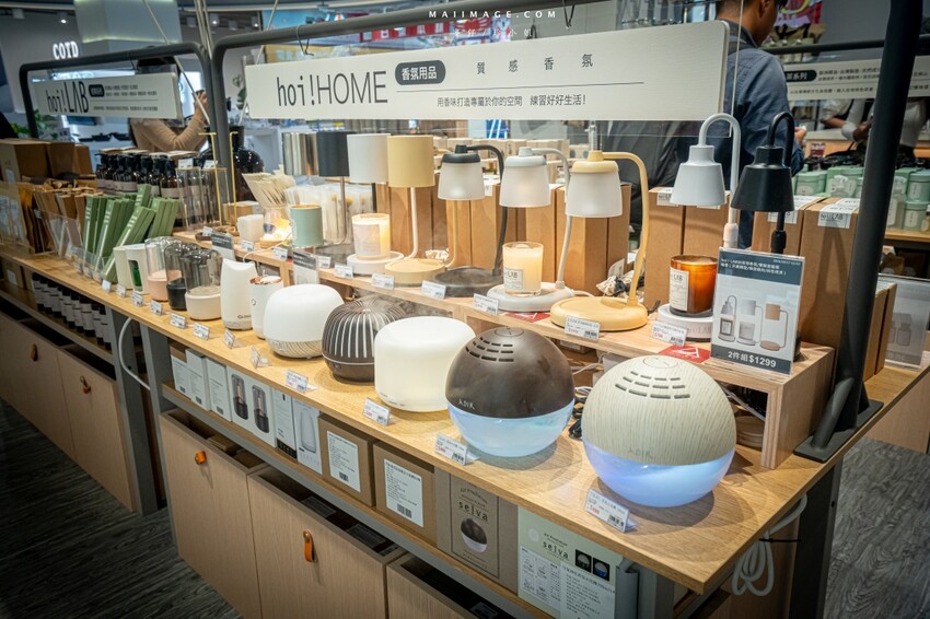 桃園市中壢區【桃園中壢】2024大江購物中心必買,Z世代購物首選!好拍、好逛、好好吃!聖誕節到大江一遊未盡!全年度免