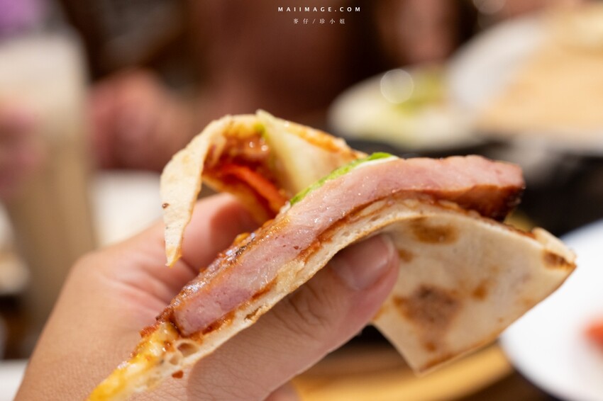 桃園市中壢區【桃園中壢】2024大江購物中心必買,Z世代購物首選!好拍、好逛、好好吃!聖誕節到大江一遊未盡!全年度免