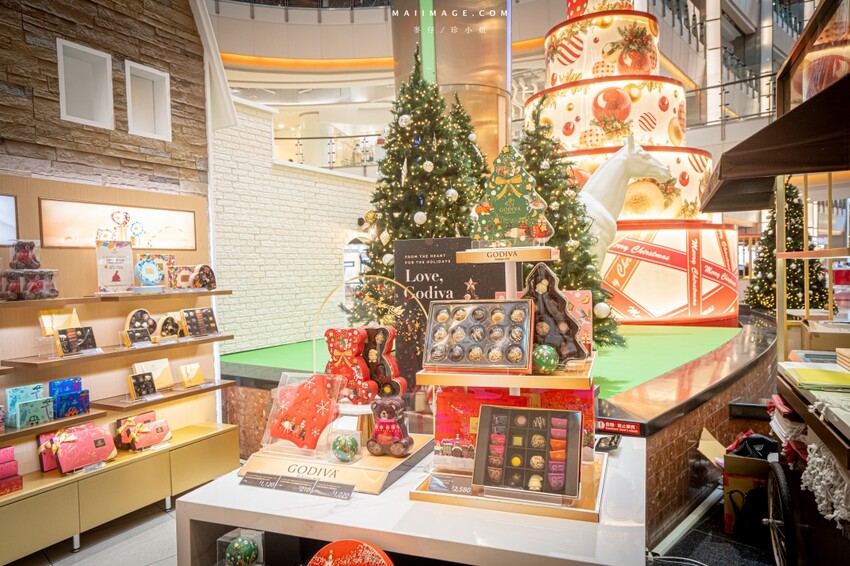 桃園市中壢區【桃園中壢】2024大江購物中心必買,Z世代購物首選!好拍、好逛、好好吃!聖誕節到大江一遊未盡!全年度免