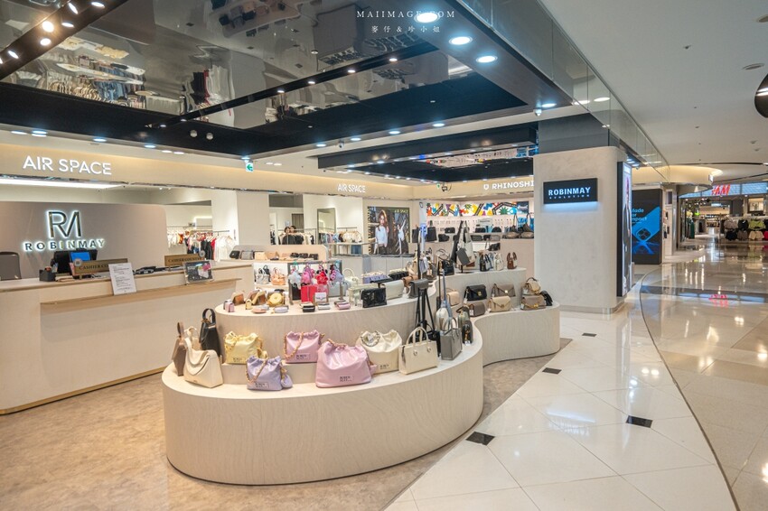 桃園市中壢區【桃園中壢】2024大江購物中心必買,Z世代購物首選!好拍、好逛、好好吃!聖誕節到大江一遊未盡!全年度免