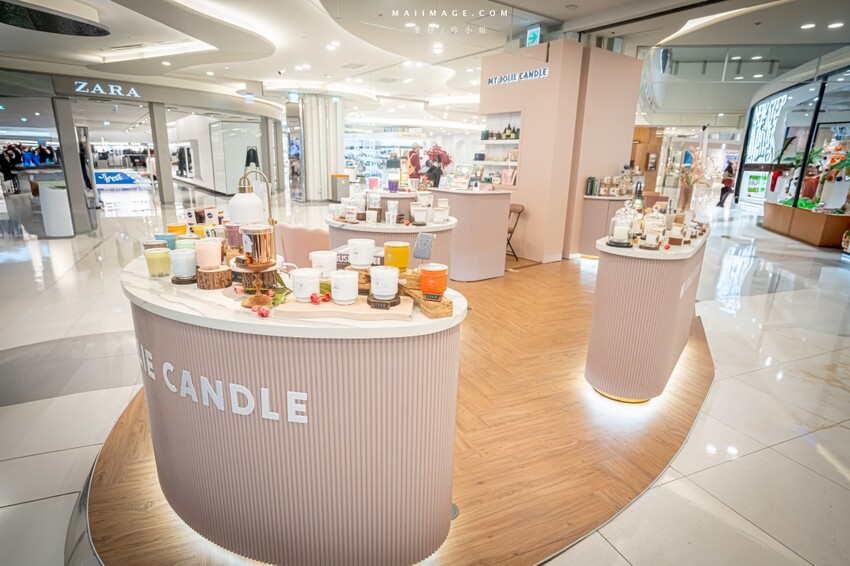 桃園市中壢區【桃園中壢】2024大江購物中心必買,Z世代購物首選!好拍、好逛、好好吃!聖誕節到大江一遊未盡!全年度免