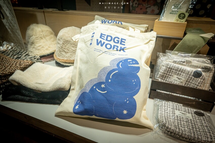 桃園市中壢區【桃園中壢】2024大江購物中心必買,Z世代購物首選!好拍、好逛、好好吃!聖誕節到大江一遊未盡!全年度免