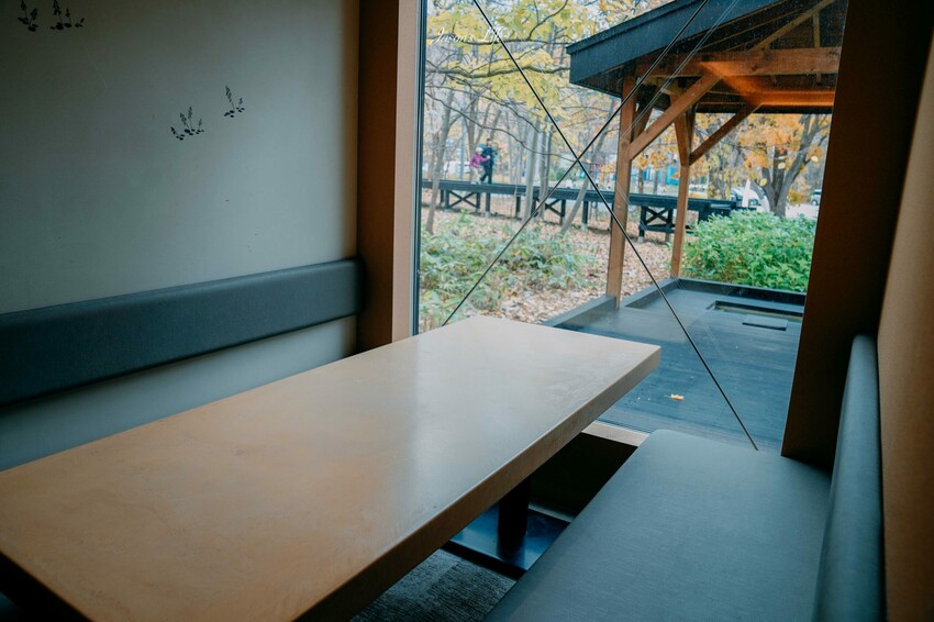 日本【北海道定山溪│景點】山ノ風マチ遊記。定山溪最新文青景點,隱藏一間擁有足浴的必吃麵包店エクスクラメー