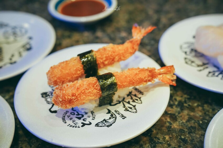 日本【北海道小樽│美食】回転寿司とっぴ(小樽運河通り店)。必吃平價壽司、高CP值新鮮海味