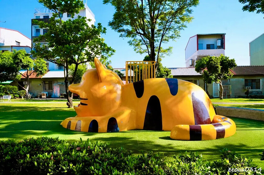 屏東遛小孩好去處「勝利動物溜滑梯公園」，8座超萌動物溜滑梯免