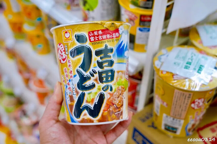 河口湖富士山拍攝景點「日川時計店」， FUJISAN SHO