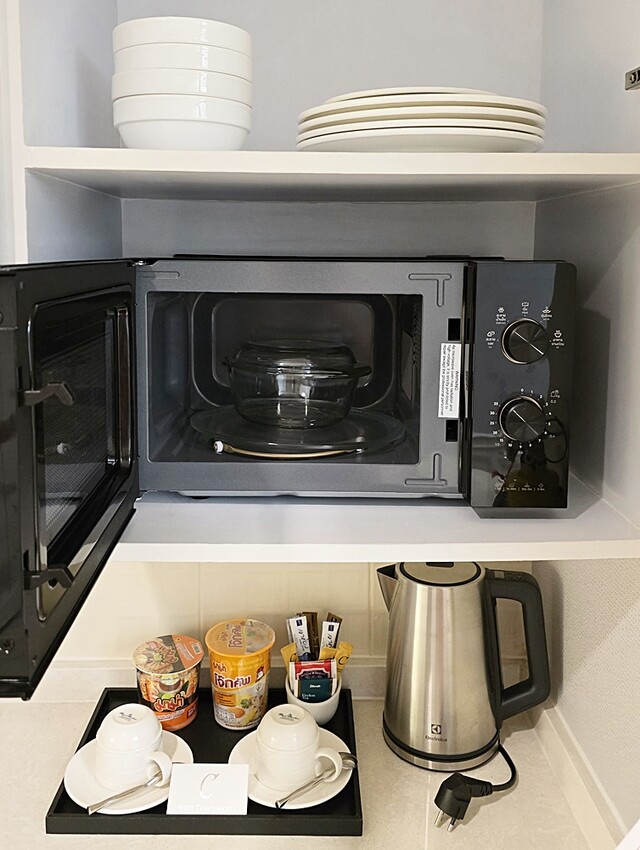 泰國泰國曼谷住宿推薦|Centre Point Serviced Apartment Thong Lo，公寓式酒店、超大房型配備強，廚房、洗烘衣