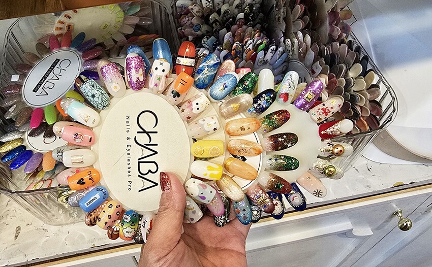 泰國曼谷自由行必去體驗！！光療美甲、泰服拍攝、生薑暖油按摩SPA！！