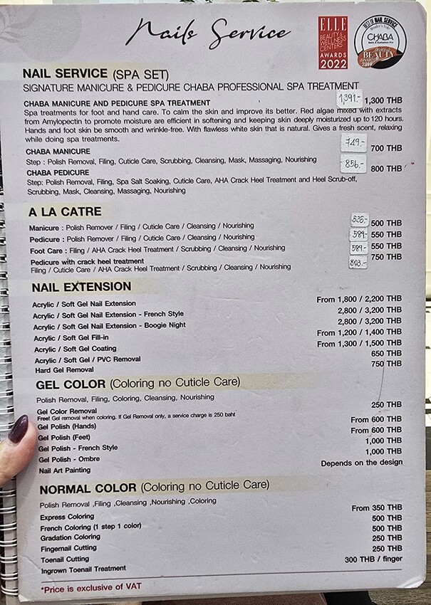 泰國曼谷自由行必去體驗！！光療美甲、泰服拍攝、生薑暖油按摩SPA！！