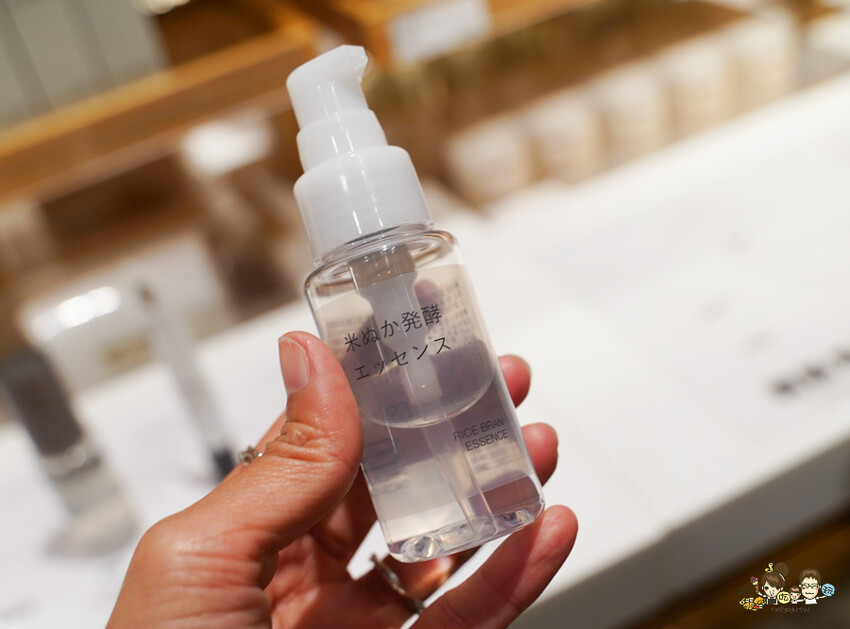 高雄最愛逛的 MUJI無印良品 大立旗艦店 最多獨家商品與服務、870坪1.2層舒適好逛、最貼心的永續服務 X 客製化 Modolii謀多利．居工事都在高雄大立 - 跟著尼力吃喝玩樂＆親子生活