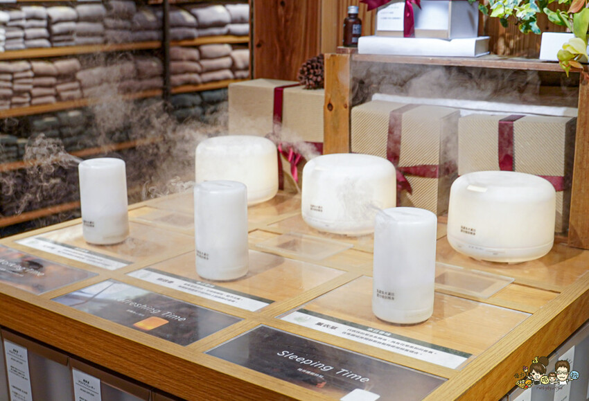 高雄最愛逛的 MUJI無印良品 大立旗艦店 最多獨家商品與服務、870坪1.2層舒適好逛、最貼心的永續服務 X 客製化 Modolii謀多利．居工事都在高雄大立 - 跟著尼力吃喝玩樂＆親子生活