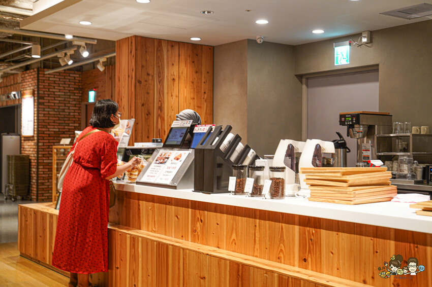 高雄最愛逛的 MUJI無印良品 大立旗艦店 最多獨家商品與服務、870坪1.2層舒適好逛、最貼心的永續服務 X 客製化 Modolii謀多利．居工事都在高雄大立 - 跟著尼力吃喝玩樂＆親子生活