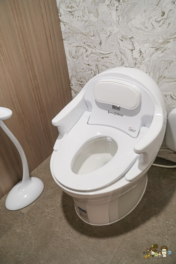 高雄最愛逛的 MUJI無印良品 大立旗艦店 最多獨家商品與服務、870坪1.2層舒適好逛、最貼心的永續服務 X 客製化 Modolii謀多利．居工事都在高雄大立 - 跟著尼力吃喝玩樂＆親子生活