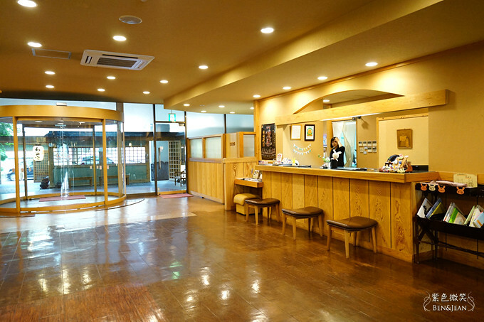 日本雛之里山陽館》ひなの里山陽館一泊二食的屋形船體驗用餐愜意舒心，緊依三偎川風景秀麗