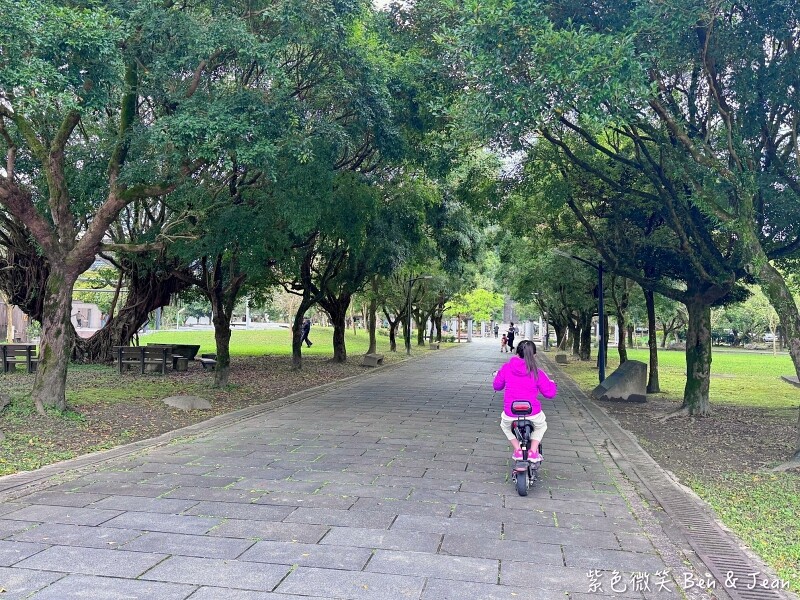 宜蘭縣員山鄉【宜蘭員山公園】大小磨石子溜滑梯、新式遊具、戰車公園、忠烈祠、木棧道生態池、環山步道